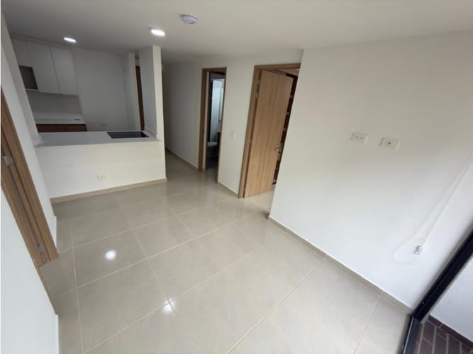 Apartamento de 3 alcobas en arriendo en Caicedo, Medellín, 75 m² · foto 7 de 17