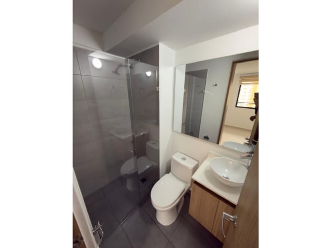Apartamento de 3 alcobas en arriendo en Caicedo, Medellín, 75 m² · foto 13 de 17