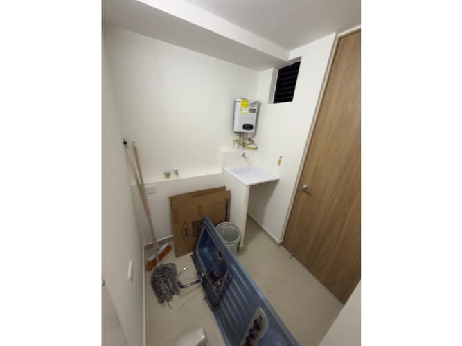 Apartamento de 3 alcobas en arriendo en Caicedo, Medellín, 75 m² · foto 15 de 17