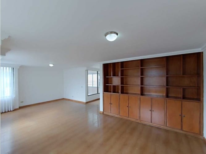 Apartamento de 3 alcobas en venta en Avenida Santander, Manizales, 150 m² · foto 2 de 22