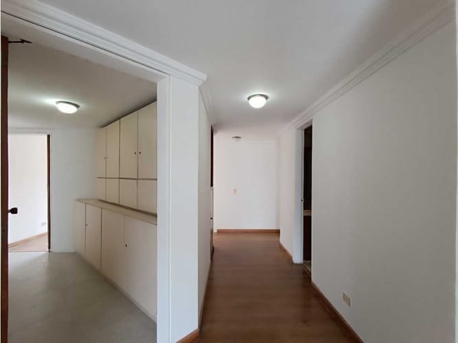 Apartamento de 3 alcobas en venta en Avenida Santander, Manizales, 150 m² · foto 4 de 22