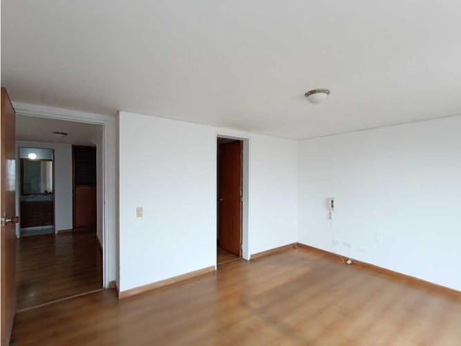 Apartamento de 3 alcobas en venta en Avenida Santander, Manizales, 150 m² · foto 13 de 22