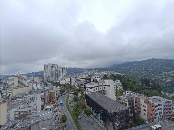 Apartamento de 3 alcobas en venta en Avenida Santander, Manizales, 150 m² · foto 18 de 22