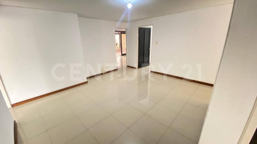 Apartamento de 4 alcobas en venta en La Arboleda, Cali, 201 m² · foto 5 de 24