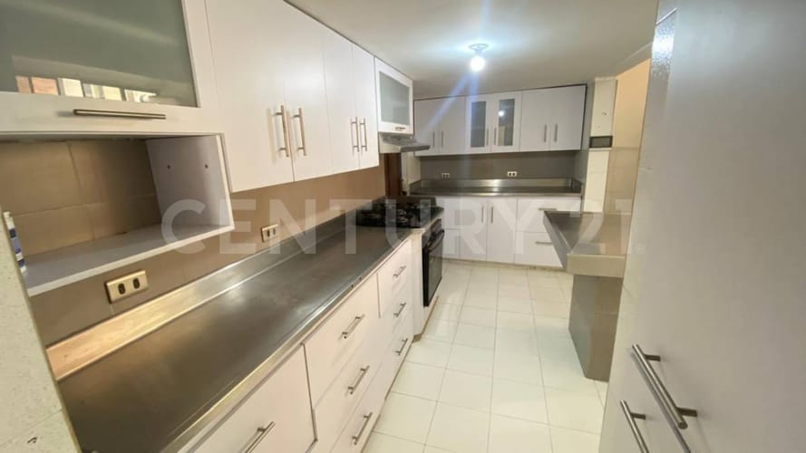 Apartamento de 4 alcobas en venta en La Arboleda, Cali, 201 m² · foto 6 de 24