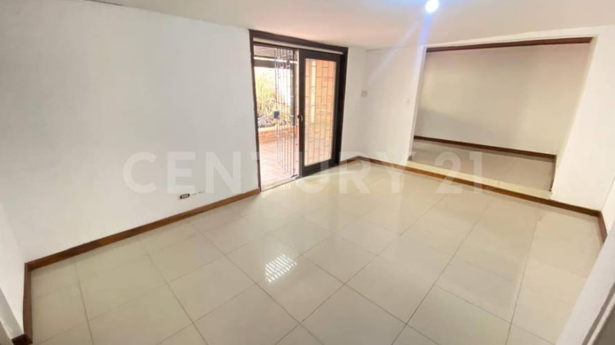 Apartamento de 4 alcobas en venta en La Arboleda, Cali, 201 m² · foto 13 de 24