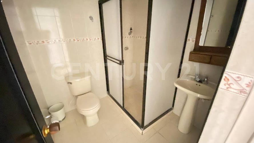 Apartamento de 4 alcobas en venta en La Arboleda, Cali, 201 m² · foto 14 de 24