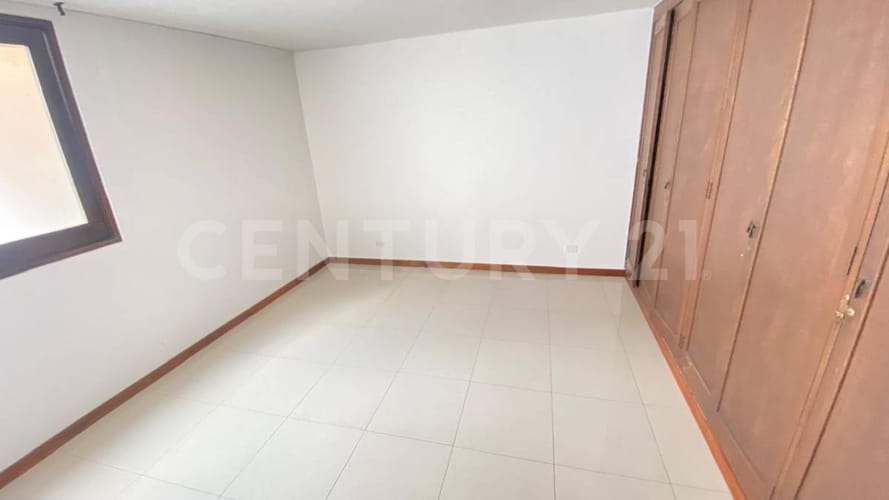 Apartamento de 4 alcobas en venta en La Arboleda, Cali, 201 m² · foto 19 de 24