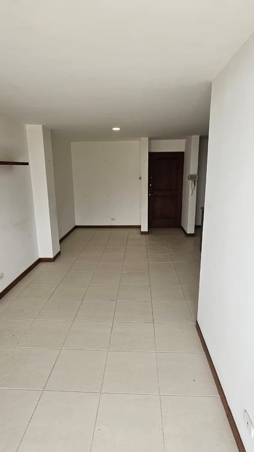 Apartamento de 3 alcobas en venta en Rionegro, 92 m² · foto 4 de 15