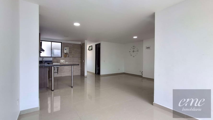 Apartamento de 3 alcobas en arriendo en Villas De Occidente, Bello, 85 m² · foto 2 de 16