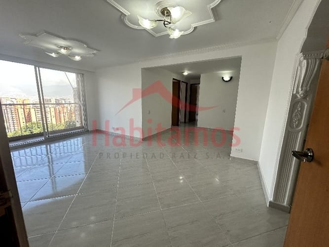 Apartamento de 3 alcobas en arriendo en Castropol, Medellín, 80 m² · foto 4 de 13