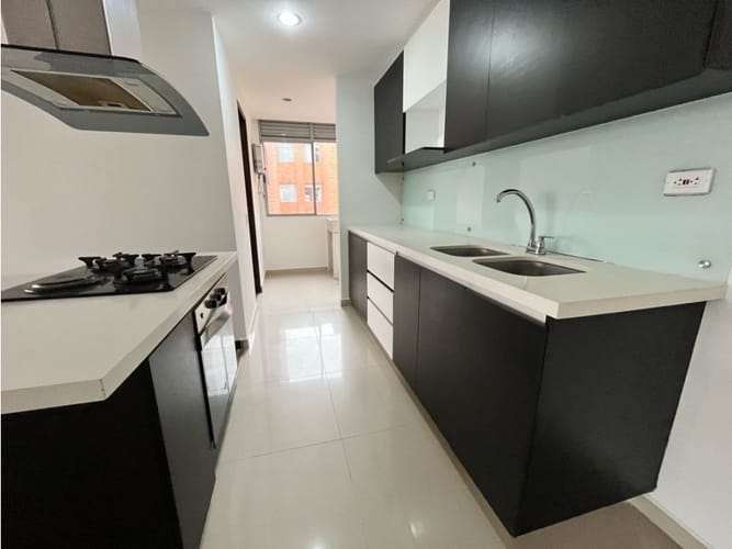 Apartamento de 3 alcobas en arriendo en Escobero, Envigado, 150 m² · foto 7 de 24
