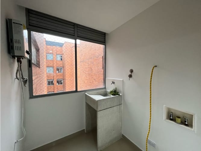 Apartamento de 3 alcobas en arriendo en Escobero, Envigado, 150 m² · foto 8 de 24