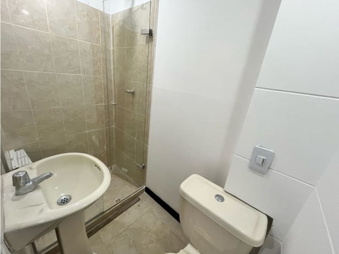 Apartamento de 3 alcobas en arriendo en Escobero, Envigado, 150 m² · foto 12 de 24