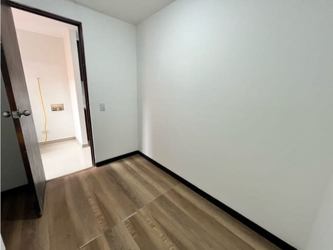 Apartamento de 3 alcobas en arriendo en Escobero, Envigado, 150 m² · foto 13 de 24