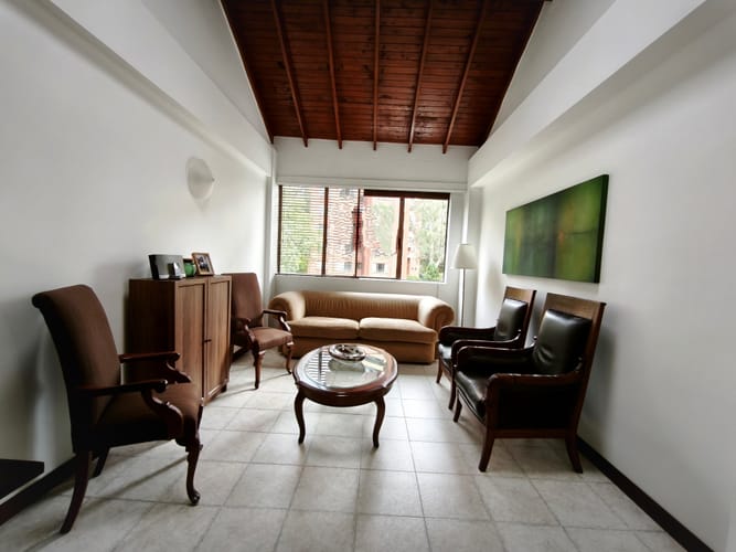Apartamento de 4 alcobas en venta en Las Lomas, Medellín, 130 m² · foto 3 de 16