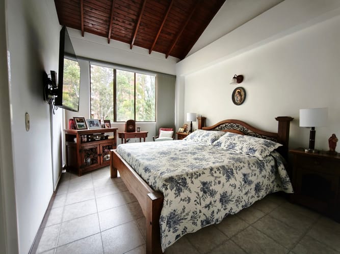 Apartamento de 4 alcobas en venta en Las Lomas, Medellín, 130 m² · foto 16 de 16