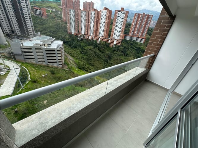 Apartamento de 3 alcobas en arriendo en Calasanz, Medellín, 75 m² · foto 16 de 17