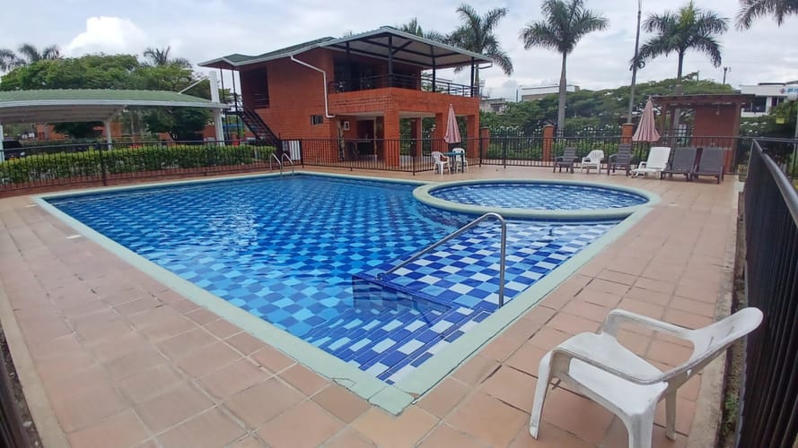 Apartamento de 2 alcobas en venta en Valle Del Lili, Cali, 60 m² · foto 2 de 23