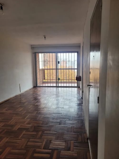 Alquiler Apartamento 2 Dormitorio Luminoso En Cordón · Foto 1