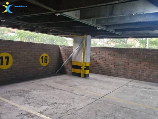 Apartamento de 5 alcobas en arriendo en Boston, Medellín, 180 m² · foto 16 de 17