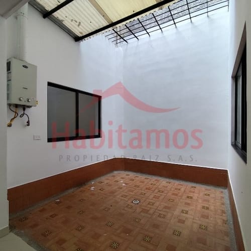 Casa de 4 alcobas en arriendo en Florida Nueva, Medellín, 220 m² · foto 4 de 20