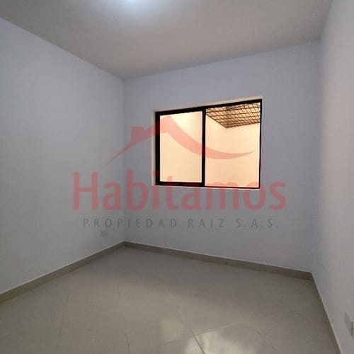 Casa de 4 alcobas en arriendo en Florida Nueva, Medellín, 220 m² · foto 11 de 20