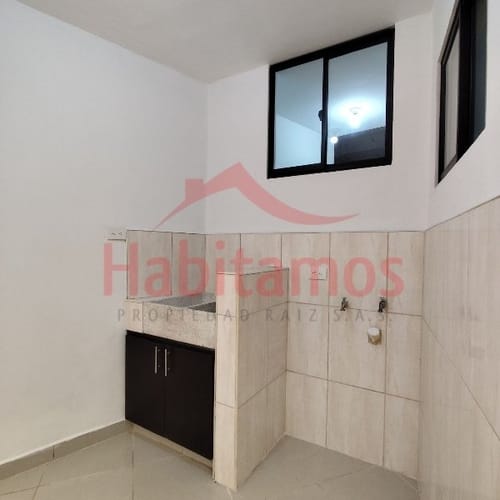 Casa de 4 alcobas en arriendo en Florida Nueva, Medellín, 220 m² · foto 18 de 20