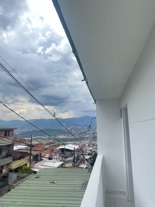 Casa de 2 alcobas en venta en La Candelaria, Medellín, 41 m² · foto 9 de 9
