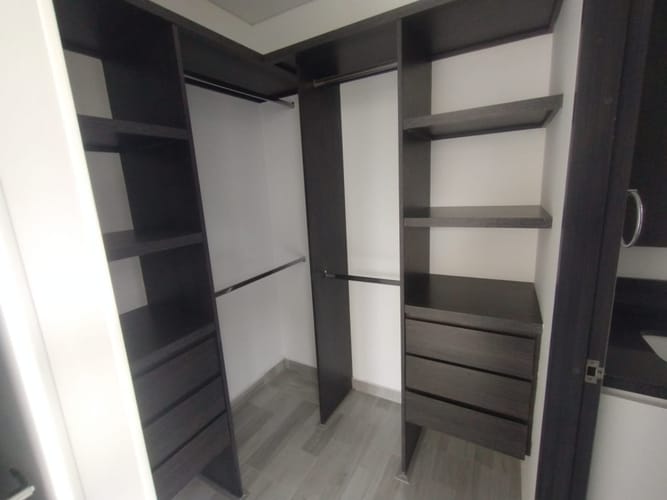Apartamento de 2 alcobas en arriendo en Centro Internacional, Bogotá, 79 m² · foto 17 de 23