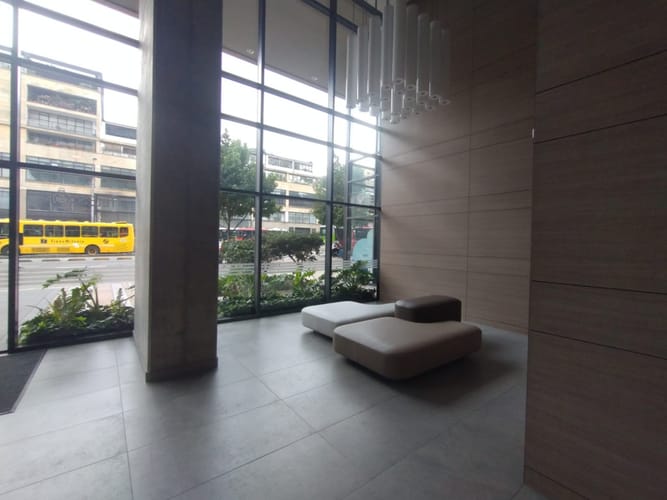 Apartamento de 2 alcobas en arriendo en Centro Internacional, Bogotá, 79 m² · foto 20 de 23