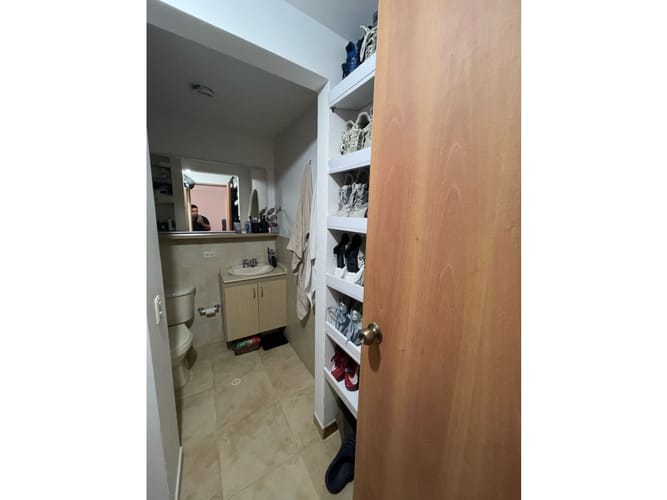 Apartamento de 2 alcobas en arriendo en La Castellana, Medellín, 70 m² · foto 12 de 19