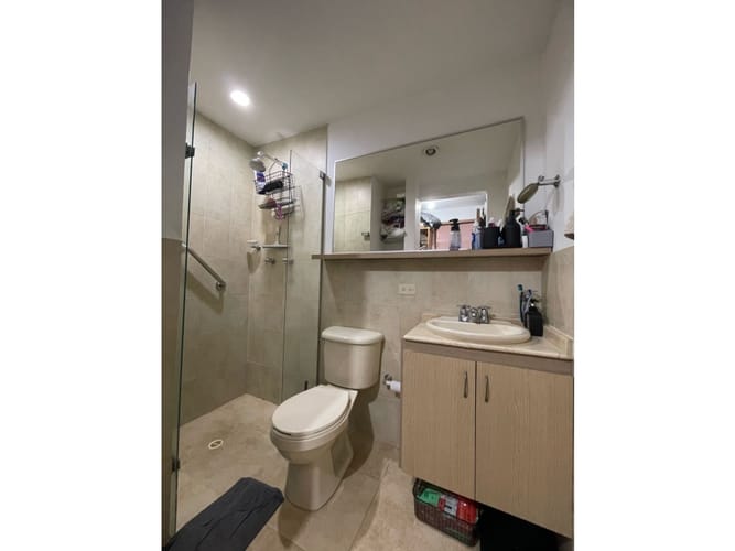 Apartamento de 2 alcobas en arriendo en La Castellana, Medellín, 70 m² · foto 13 de 19