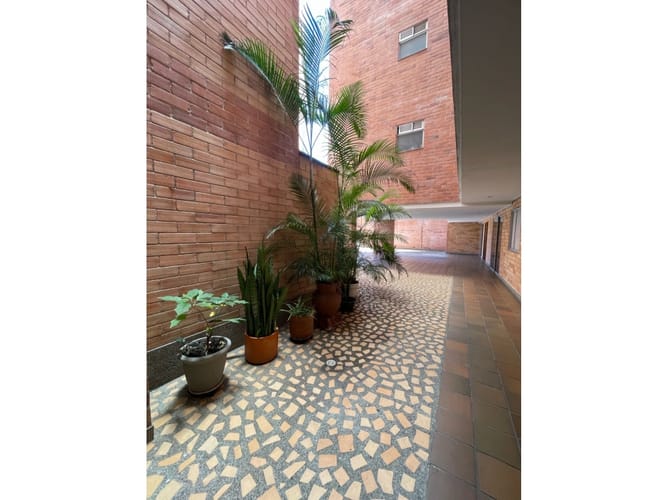 Apartamento de 2 alcobas en arriendo en La Castellana, Medellín, 70 m² · foto 14 de 19