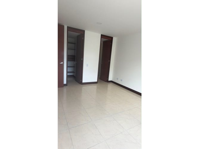 Apartamento de 3 alcobas en venta en Escobero, Medellín, 117 m² · foto 9 de 24