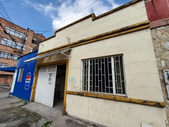 Casa de 2 alcobas en venta en Barrios Unidos, Bogotá, 65 m² · foto 2 de 9