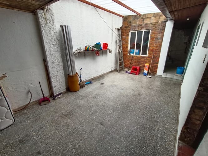 Casa de 2 alcobas en venta en Barrios Unidos, Bogotá, 65 m² · foto 4 de 9