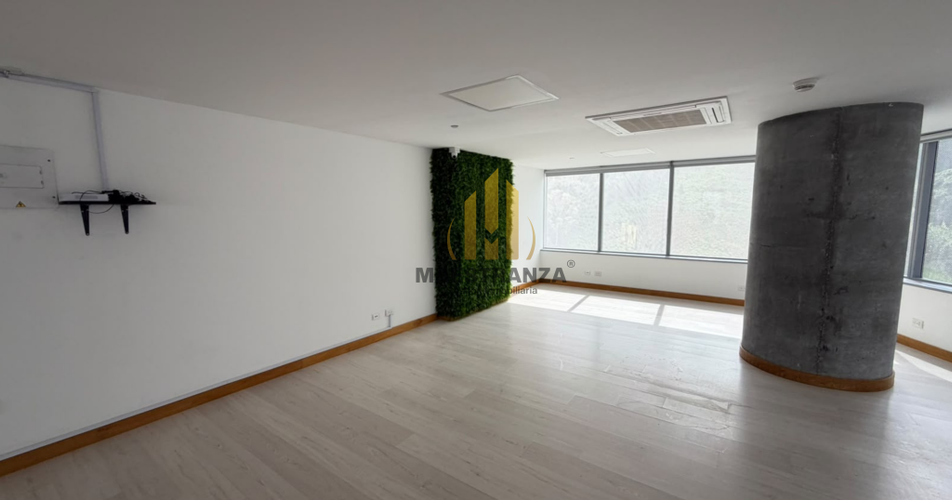 Oficina en arriendo en El Poblado, Medellín, 130 m² · foto 6 de 11