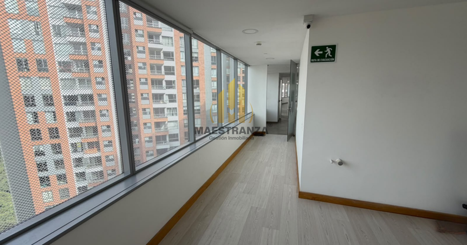 Oficina en arriendo en El Poblado, Medellín, 130 m² · foto 8 de 11