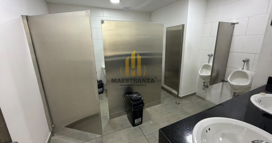 Oficina en arriendo en El Poblado, Medellín, 130 m² · foto 11 de 11