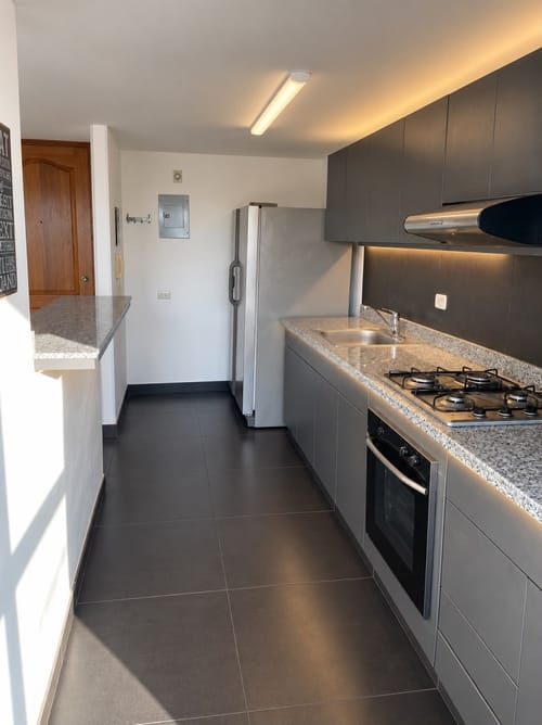 Apartamento de 1 alcoba en venta en Los Naranjos, Medellín, 75 m² · foto 4 de 10