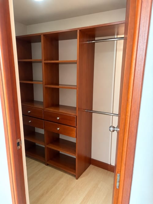 Apartamento de 1 alcoba en venta en Los Naranjos, Medellín, 75 m² · foto 10 de 10