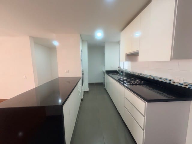 Apartamento de 4 alcobas en venta en Alejandria, Bogotá, 125 m² · foto 11 de 24
