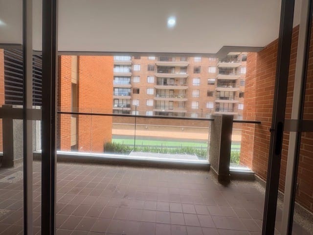 Apartamento de 4 alcobas en venta en Alejandria, Bogotá, 125 m² · foto 2 de 24