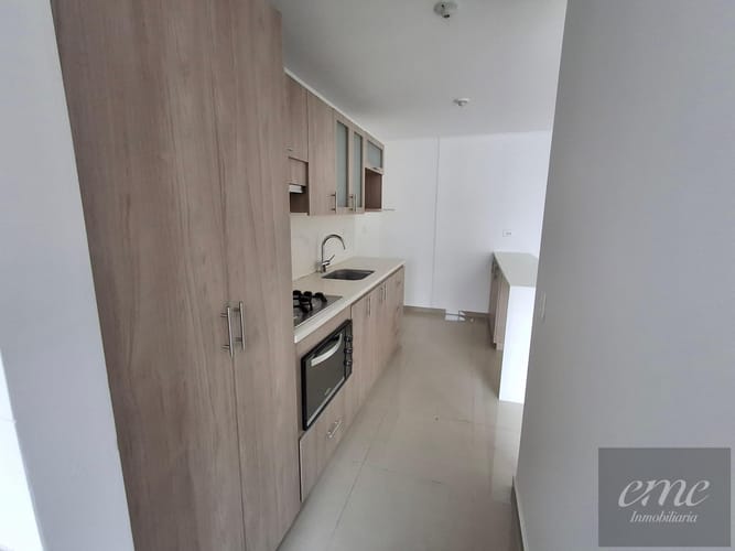Apartamento de 2 alcobas en venta en Bello, 68 m² · foto 6 de 15