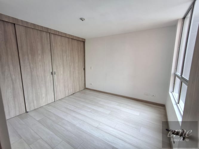 Apartamento de 2 alcobas en venta en Bello, 68 m² · foto 13 de 15