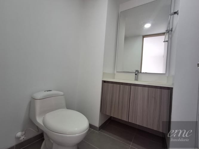 Apartamento de 2 alcobas en venta en Bello, 68 m² · foto 14 de 15