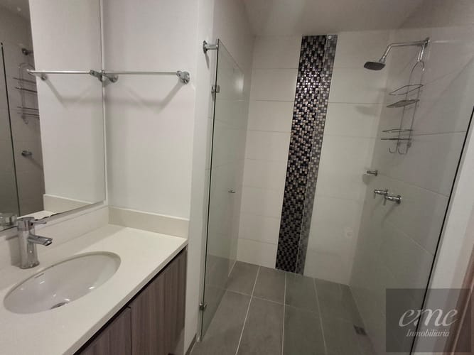 Apartamento de 2 alcobas en venta en Bello, 68 m² · foto 15 de 15