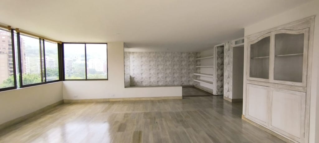 Apartamento de 3 alcobas en venta en Santa Teresita, Cali, 260 m² · foto 5 de 24