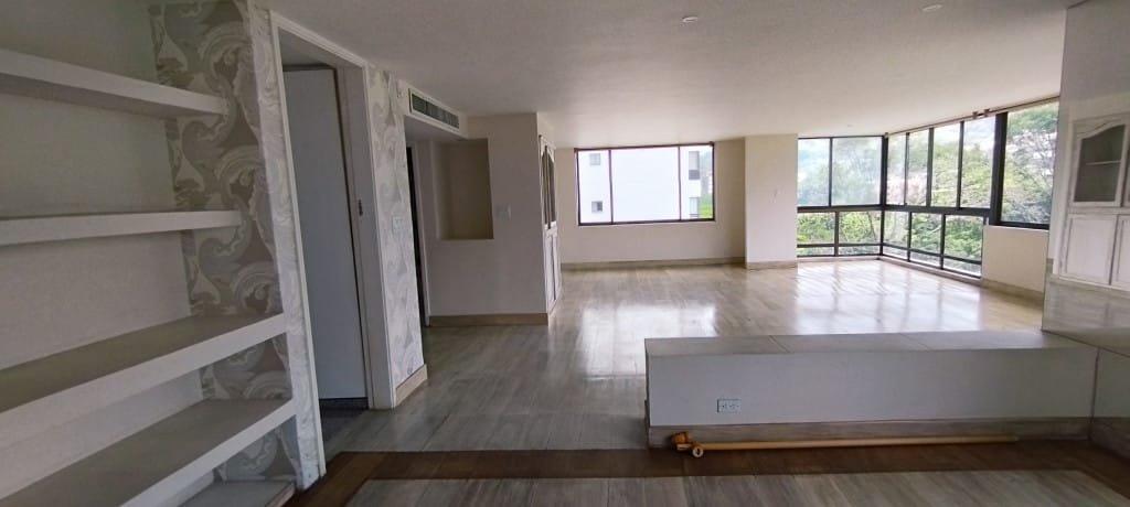Apartamento de 3 alcobas en venta en Santa Teresita, Cali, 260 m² · foto 7 de 24